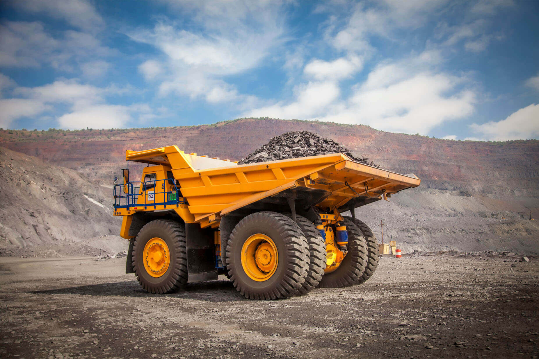 Dumper ready to work at a site